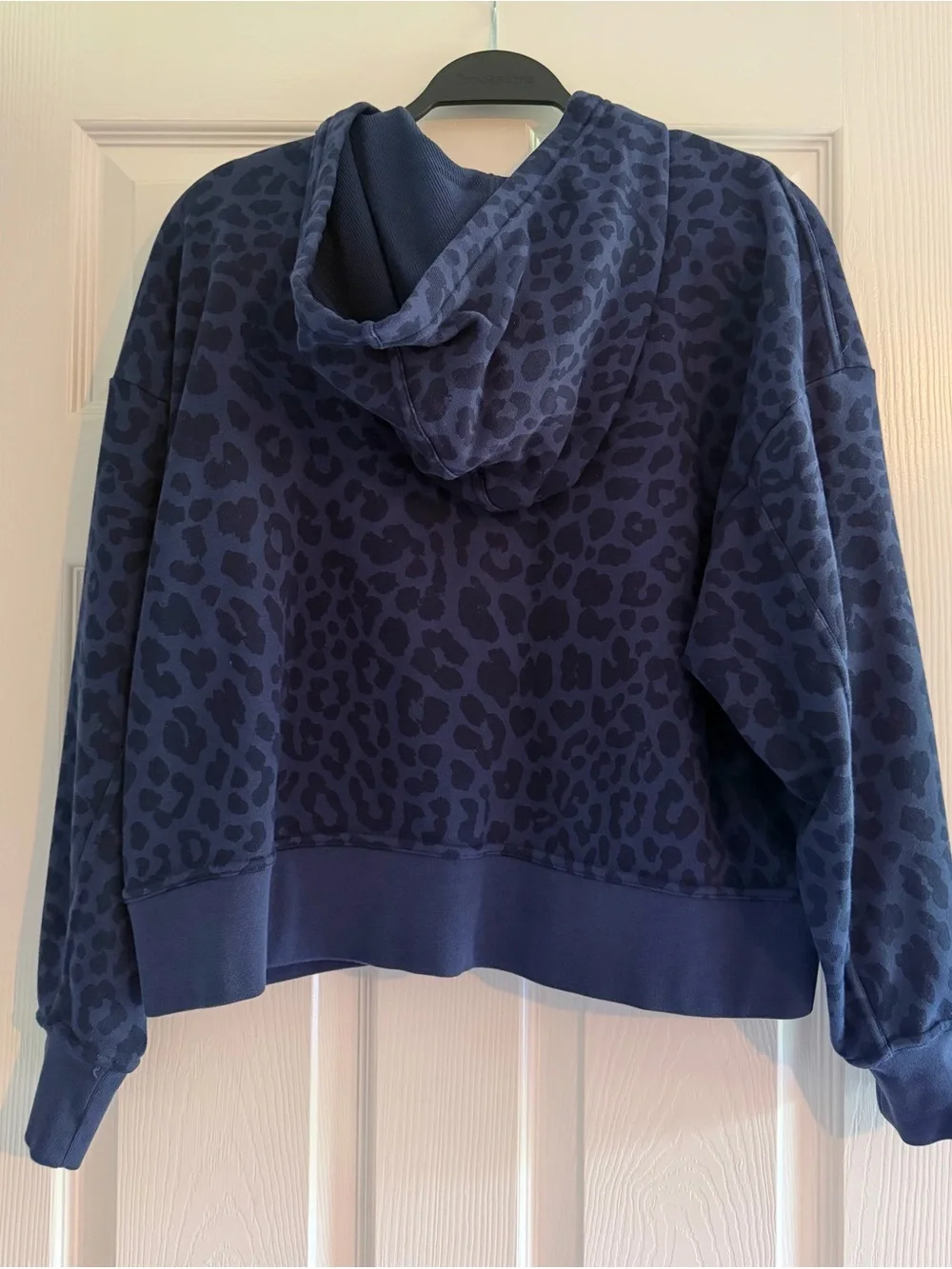NIKE Women's Navy Leopard Print Crop Hoodie Top Size M